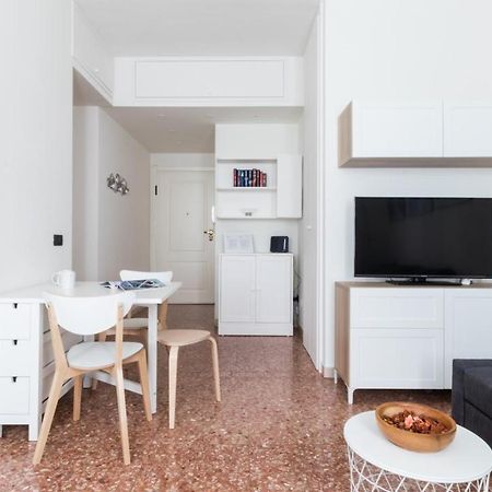 Italianway - Zara 63 Apartment Milan Luaran gambar