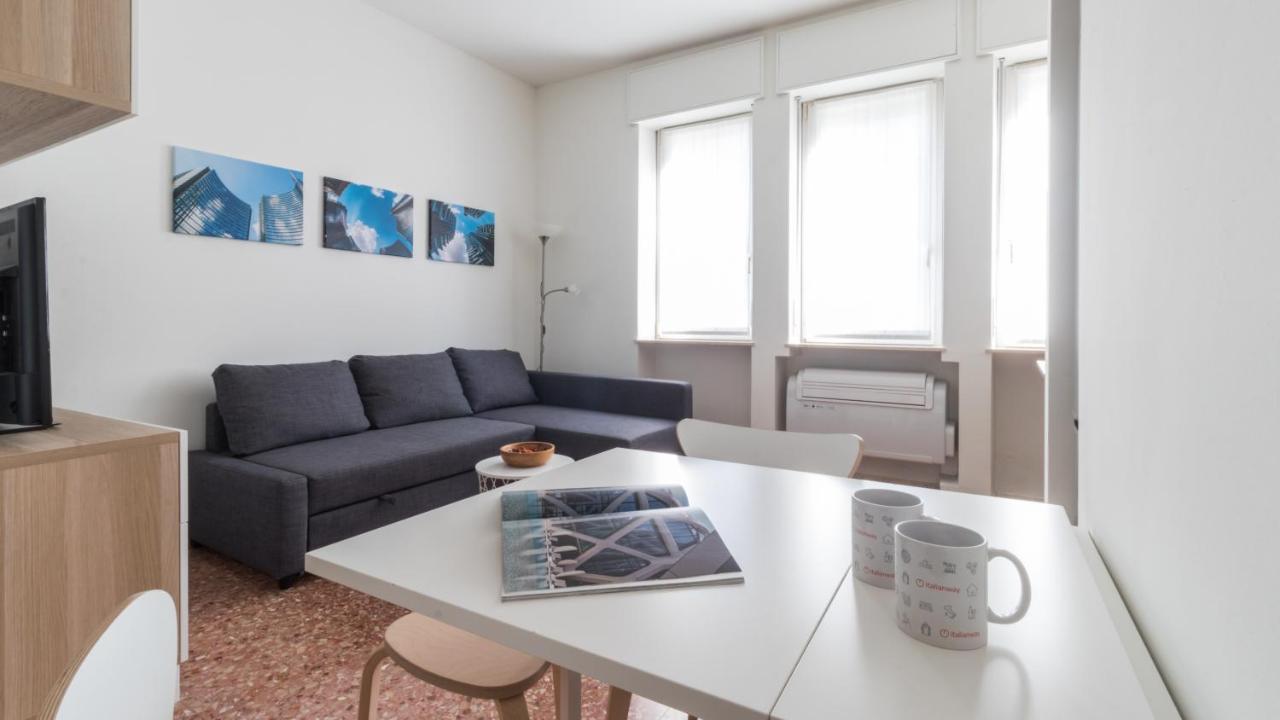 Italianway - Zara 63 Apartment Milan Luaran gambar
